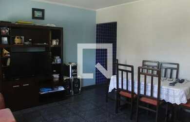 Imagem: A casa possui 3 Dormitórios, 2 Banheiros, 140m² de Área