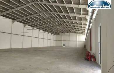 Imagem: O depósito possui 5 Vagas na garagem, 1.914m² de Área e