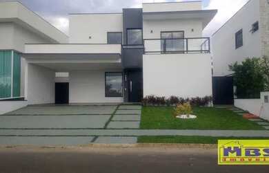 Imagem: A casa em condomínio possui 3 Dormitórios, 4 Banheiros, 4