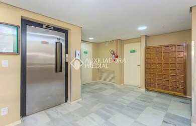 Imagem 2: PORTO ALEGRE - Apartamento Padrão - Tristeza