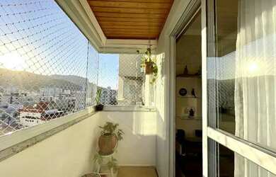 Imagem: O apartamento possui 2 Dormitórios, 2 Banheiros, 1 Vaga na