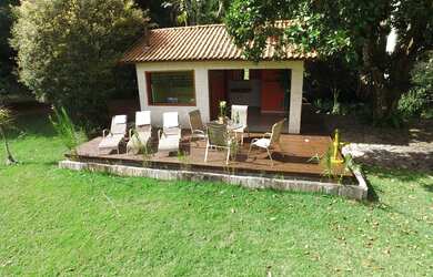 Imagem 12: Fazenda Bom Retiro. PiscinaeChurrasqueira