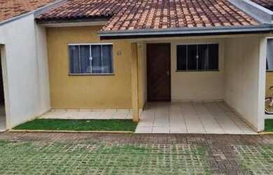 Imagem: A casa possui 2 Dormitórios, 1 Banheiro, 2 Vagas na garagem