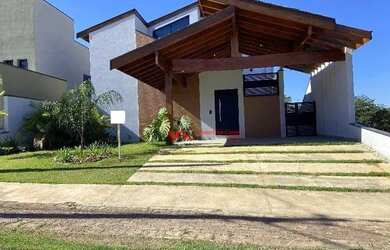 Imagem: A casa em condomínio possui 3 Dormitórios, 3 Banheiros, 4