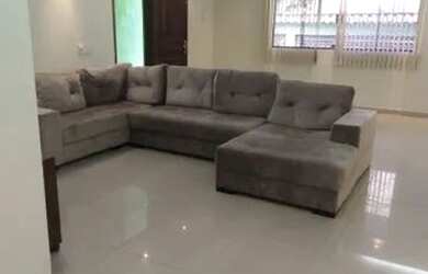 Imagem: A casa possui 4 Dormitórios, 4 Banheiros, 5 Vagas na garagem