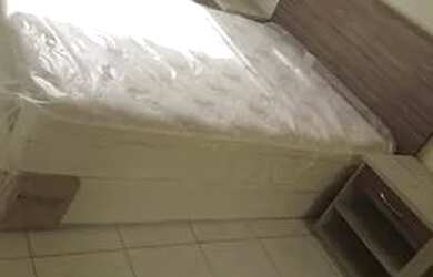 Imagem: O apartamento possui 3 Dormitórios, 1 Banheiro, 1 Vaga na garagem