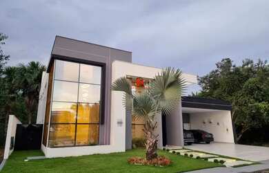 Imagem: A casa em condomínio possui 4 Dormitórios, 2 Banheiros, 5