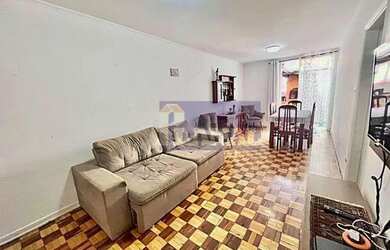 Imagem: A casa possui 4 Dormitórios, 3 Banheiros, 2 Vagas na garagem