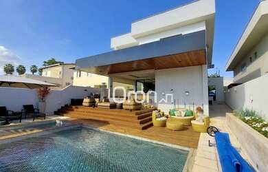 Imagem: A casa em condomínio possui 4 Dormitórios, 5 Banheiros, 4