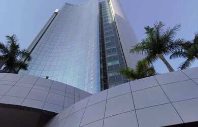 Imagem: O apartamento possui 1 Dormitório, 1 Banheiro, 1 Vaga na garagem