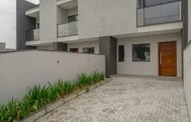 Imagem: A casa possui 1 Dormitório, 1 Banheiro, 2 Vagas na garagem