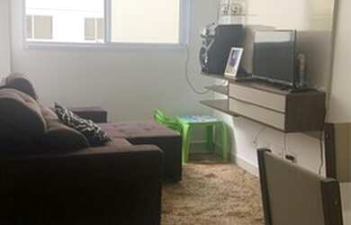 Imagem: O apartamento possui 2 Dormitórios, 1 Banheiro, 1 Vaga na garagem