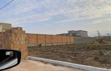 Imagem: O terreno possui 300m² de Área e está localizado em Buritis