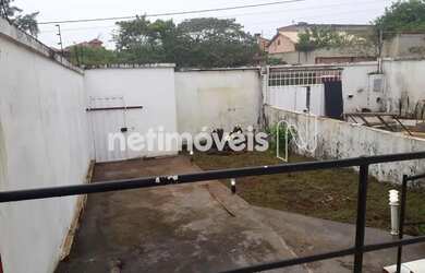 Imagem: A casa possui 4 Dormitórios, 3 Banheiros, 4 Vagas na garagem