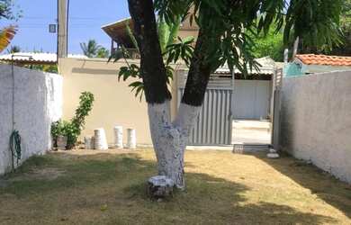 Imagem: A casa possui 2 Dormitórios, 2 Banheiros, 3 Vagas na garagem