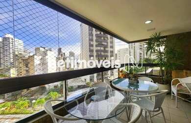 Imagem: O apartamento possui 4 Dormitórios, 3 Banheiros, 2 Vagas na