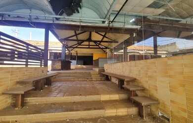 Imagem: O depósito possui 889-0m² de Área e está localizado em Jardim