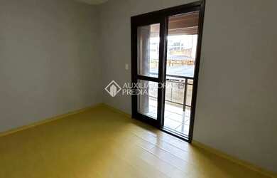 Imagem 4: Sobrado de dois andares no bairro Desvio Rizzo em Caxias do Sul