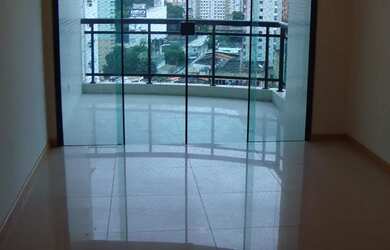 Imagem: O apartamento possui 3 Dormitórios, 2 Banheiros, 2 Vagas na