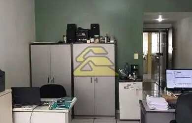 Imagem: O depósito possui 35m² de Área e está localizado em Centro