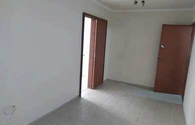 Imagem: O apartamento possui 4 Dormitórios, 2 Banheiros, 1 Vaga na