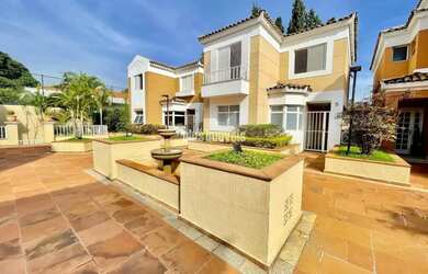 Imagem: A casa em condomínio possui 3 Dormitórios, 4 Banheiros, 3