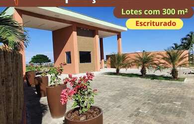 Imagem: O terreno à venda possui 300m² de Área e está localizado