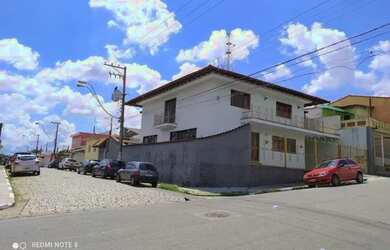 Imagem: Sobrado de 3 dorm. (1 suíte) - edícula - quintal e garagem