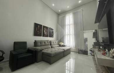 Imagem: A casa em condomínio possui 3 Dormitórios, 4 Banheiros, 4