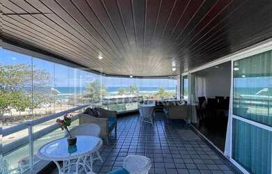 Imagem: O apartamento possui 4 Dormitórios, 3 Banheiros, 274m² de