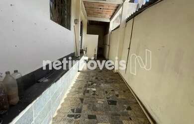 Imagem 3: OPORTUNIDADE ÚNICA PARA INVESTIDORES OU FAMÍLIAS GRANDES 4 MORADIAS...