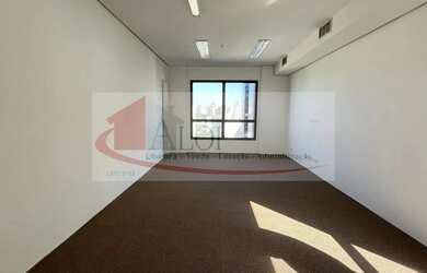 Imagem: O depósito possui 1 Vaga na garagem, 1m² de Área e está