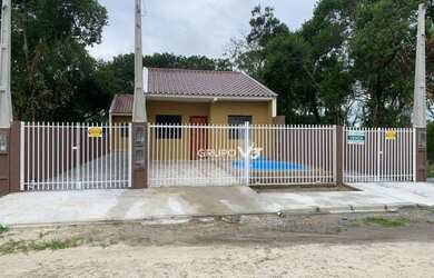 Imagem: A casa possui 2 Dormitórios, 2 Banheiros, 1 Vaga na garagem