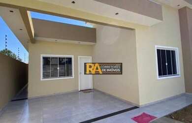 Imagem: A casa possui 2 Dormitórios, 2 Banheiros, 2 Vagas na garagem