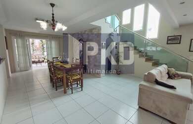 Imagem: A casa em condomínio possui 3 Dormitórios, 4 Banheiros, 4