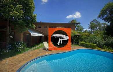 Imagem: A casa em condomínio possui 4 Dormitórios, 5 Banheiros, 5