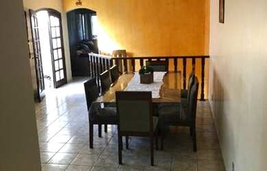 Imagem 7: CASAJUNDIAÍ. Área de serviço, 211m² de Área, 4 Vagas na garageme2...