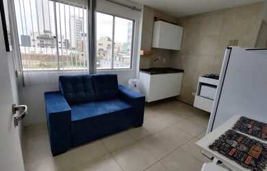 Imagem: O apartamento possui 1 Dormitório, 1 Banheiro, 1 Vaga na garagem