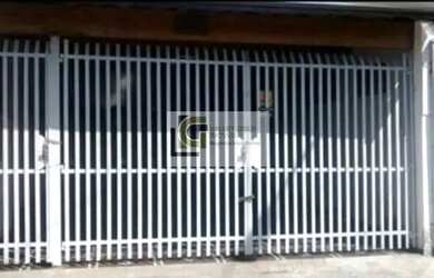 Imagem: A casa possui 3 Dormitórios, 2 Banheiros, 1 Vaga na garagem