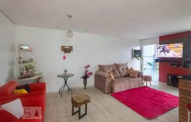 Imagem: O apartamento possui 3 Dormitórios, 1 Banheiro, 5 Vagas na