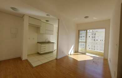 Imagem: O apartamento possui 2 Dormitórios, 2 Banheiros, 1 Vaga na