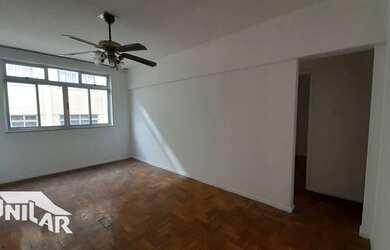 Imagem: O apartamento possui 2 Dormitórios, 1 Banheiro e 61m² de Área