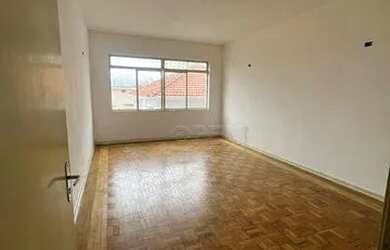 Imagem: O apartamento possui 2 Dormitórios, 1 Banheiro, 120m² de Área