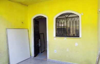 Imagem: A casa possui 2 Dormitórios, 1 Banheiro e está localizado