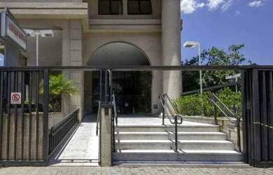 Imagem: O depósito possui 1 Vaga na garagem, 32m² de Área e está