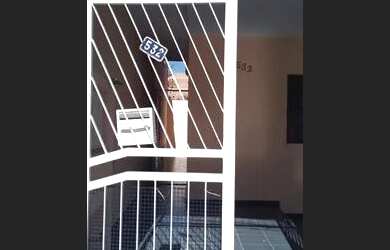 Imagem: A casa possui 3 Dormitórios, 3 Banheiros, 2 Vagas na garagem