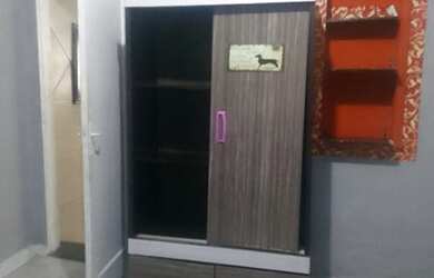 Imagem 2: Aluga-se casa pequena já com água e lus. Sem deposito por 800 reais