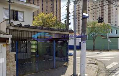 Imagem: A casa possui 2 Dormitórios, 2 Banheiros, 2 Vagas na garagem