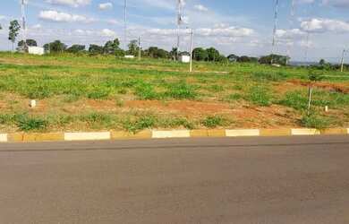 Imagem: O terreno possui 200m² de Área, Imóvel novo e está localizado