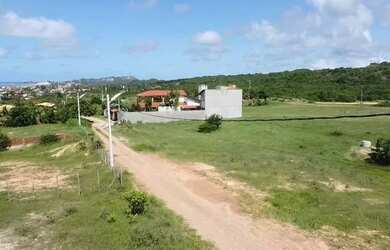 Imagem: O terreno e está localizado em Cidade Dos Funcionários, Fortaleza